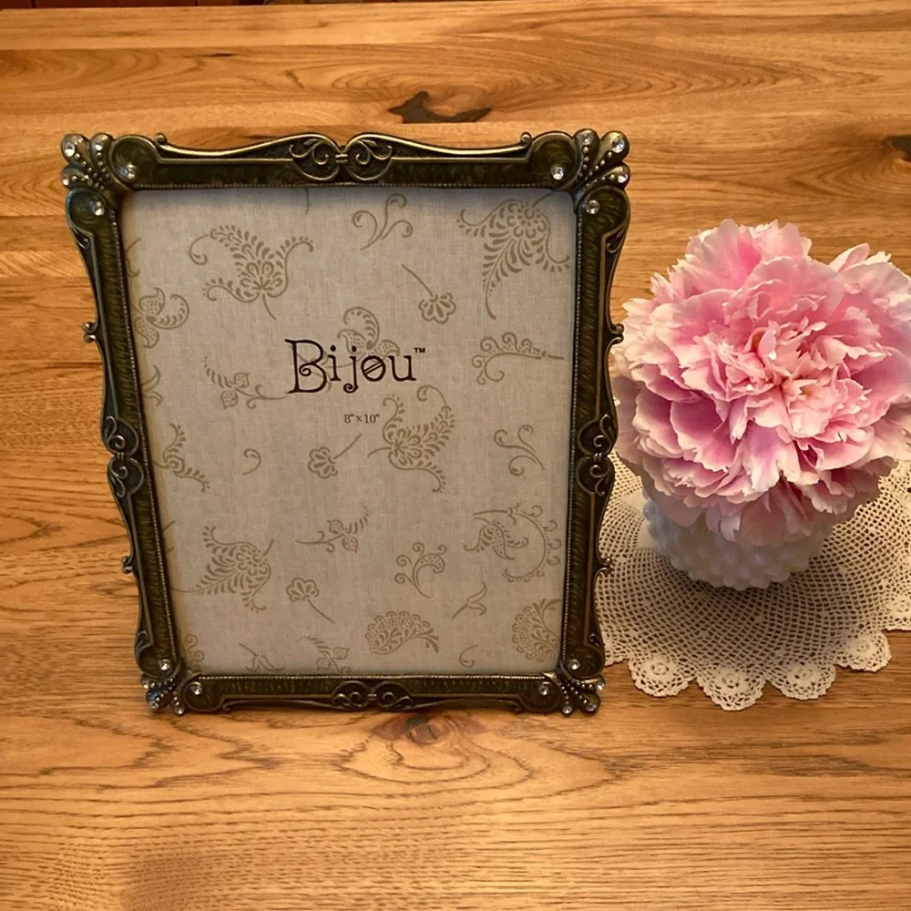 Antique style Bronze Photo Frame 8 x 10